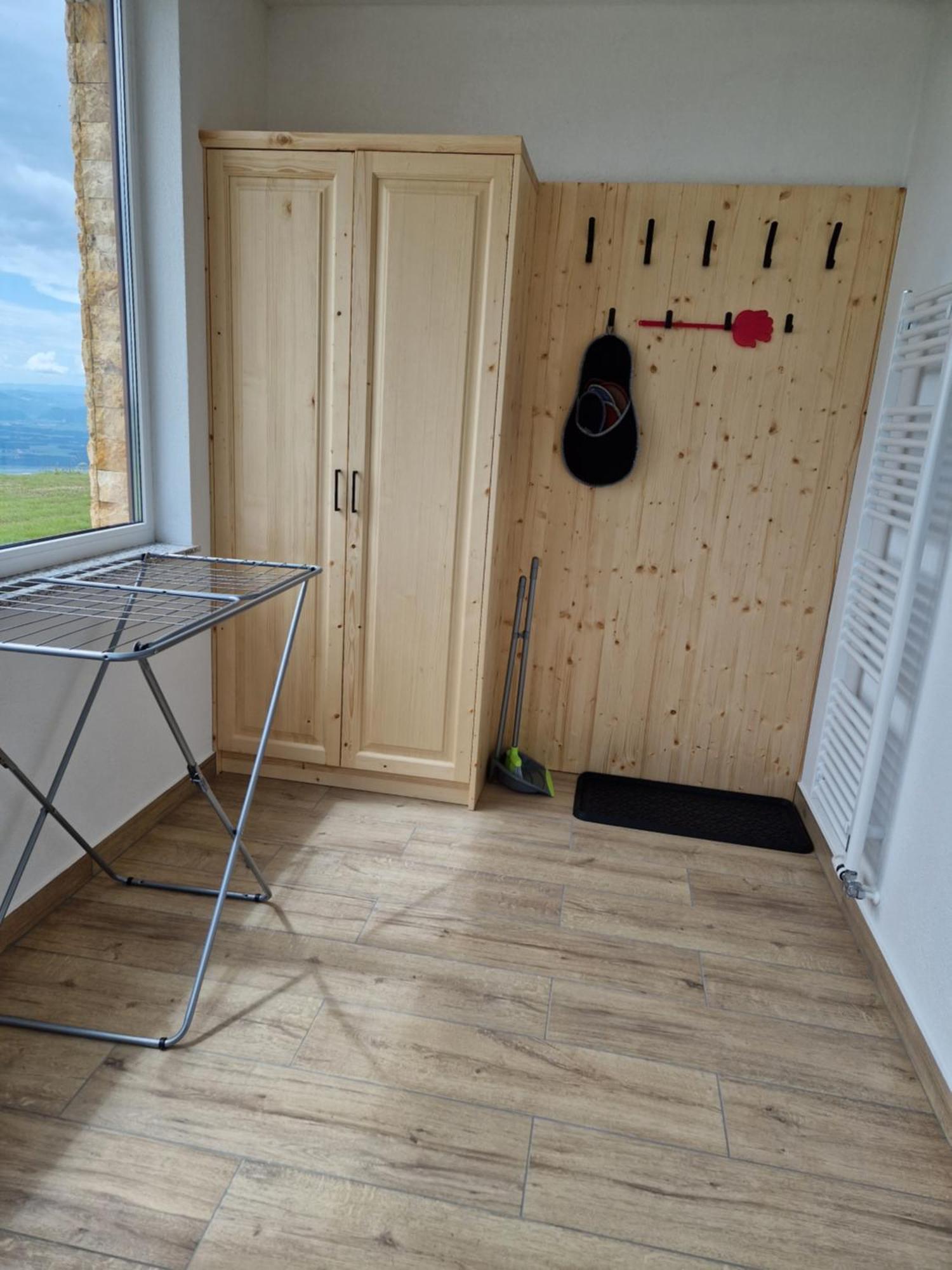 Guest House Pr Ambruzarju & Apartments Cerklje na Gorenjskem Habitación foto